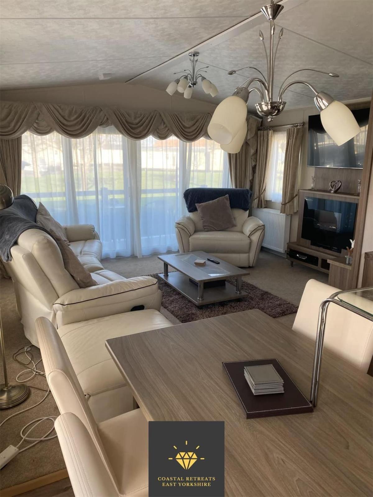 2 Bed, 2 Bath Lodge Style Caravan With Hot Tub & Private Garden At Patrington Haven Leisure Park ภายนอก รูปภาพ